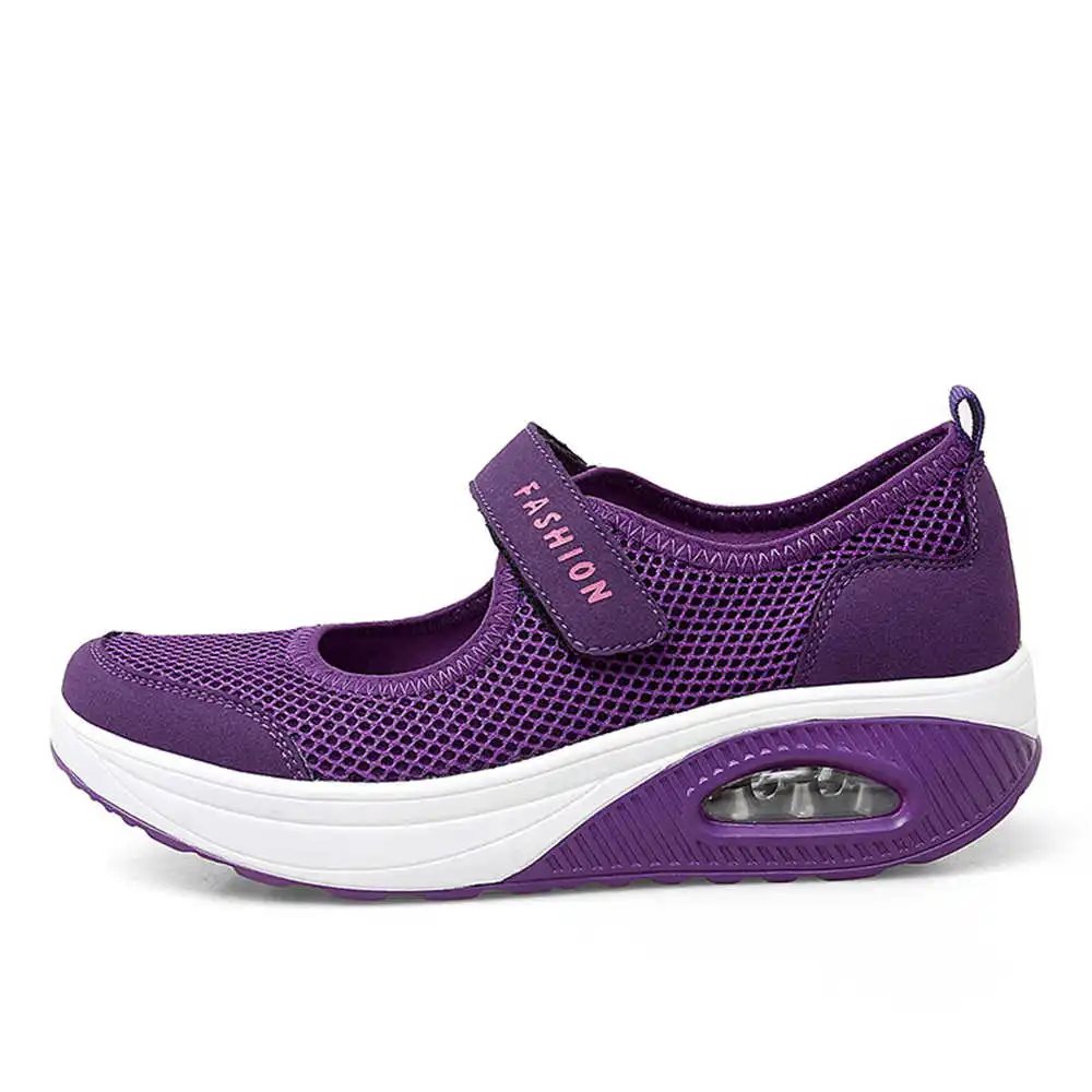 36-41 Demi-season Colored Snea - Wedding Supply Resale review and price